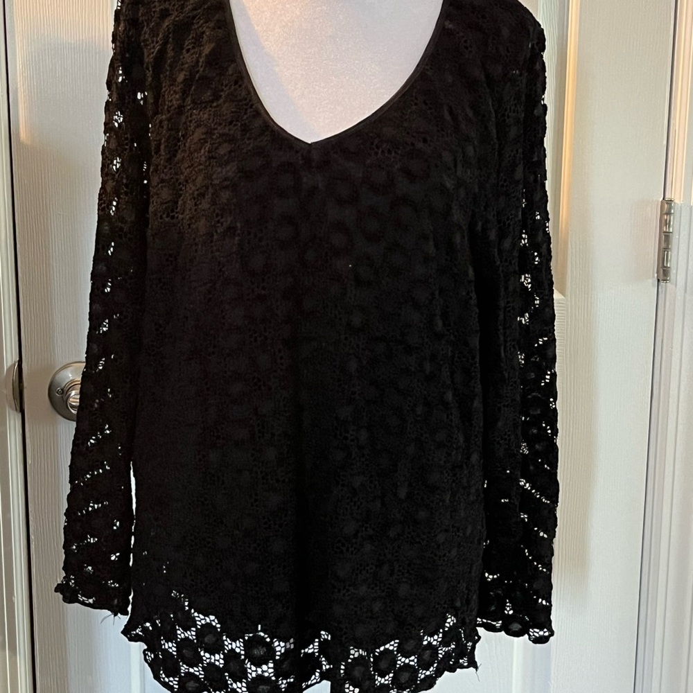 Ladies Black Lace Top 2x